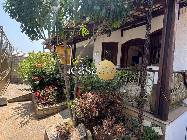 #CA0238 - Casa para Venda em Belo Horizonte - MG