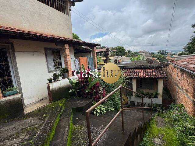 Casa para Venda em Sarzedo - 2