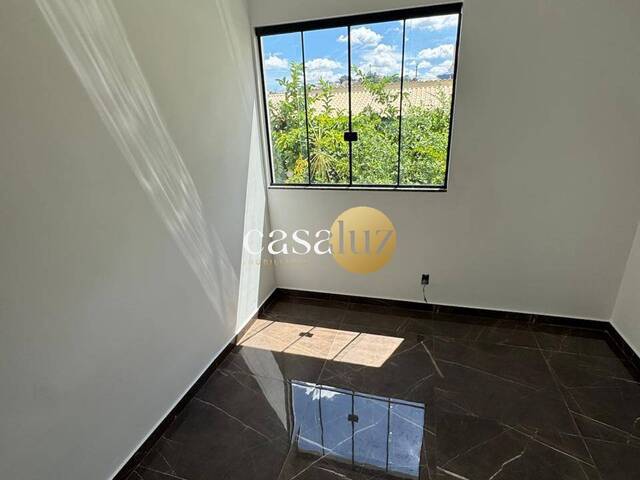 Casa para Venda em Sarzedo - 3
