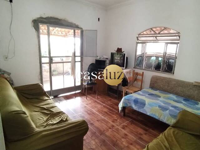 #CA0281 - Casa para Venda em Sarzedo - MG