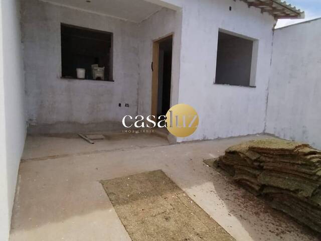 #CA0300 - Casa para Venda em Sarzedo - MG