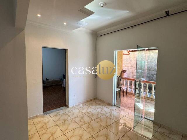 #CA0301 - Casa para Venda em Sarzedo - MG
