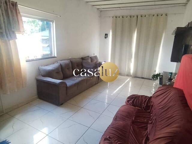 #CA0304 - Casa para Venda em Sarzedo - MG