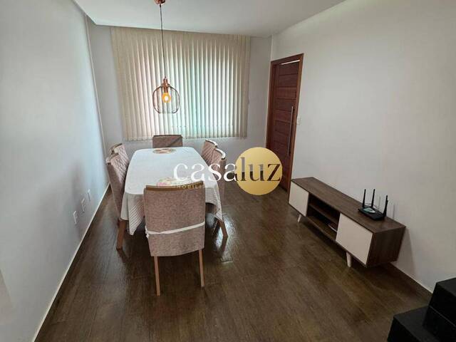#CO0035 - Cobertura para Venda em Sarzedo - MG