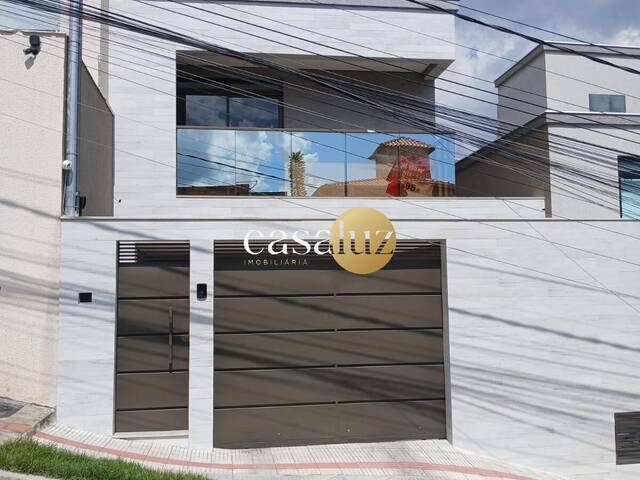 #CA0310 - Casa para Venda em Contagem - MG