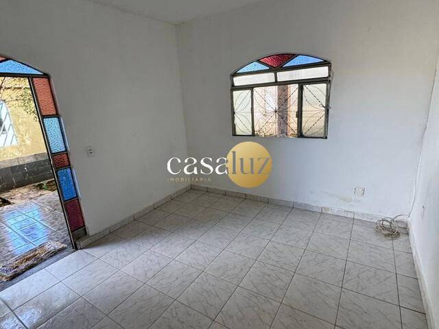 #CA0317 - Casa para Venda em Betim - MG
