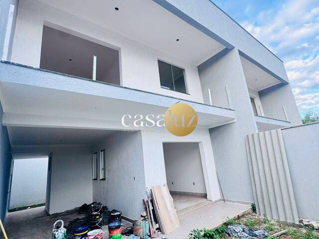 #CA0329 - Casa para Venda em Sarzedo - MG