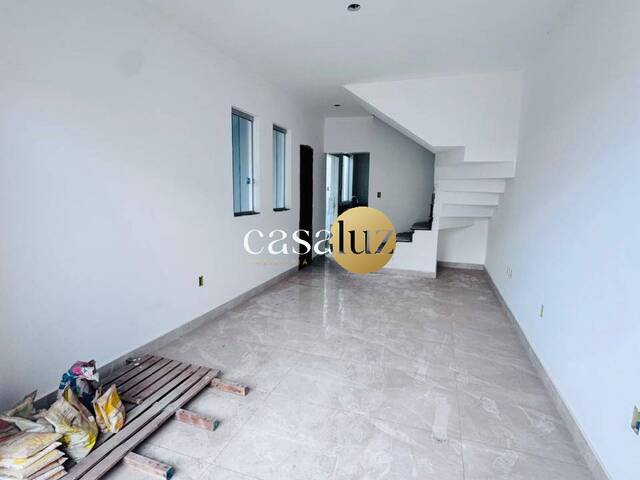 #CA0329 - Casa para Venda em Sarzedo - MG