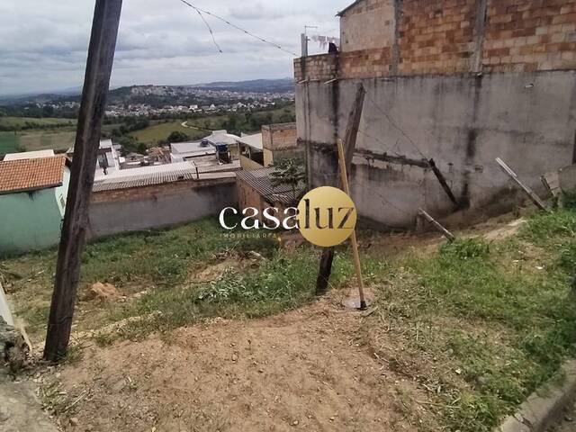 Terreno para Venda em Sarzedo - 4