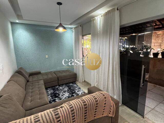 #CA0354 - Casa para Venda em Sarzedo - MG