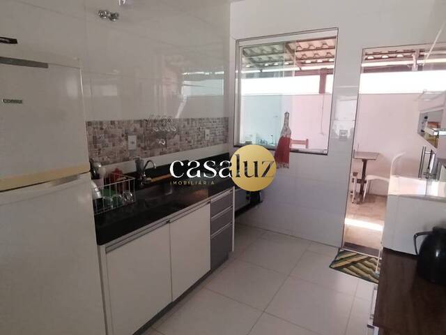 #CA0360 - Casa para Venda em Sarzedo - MG