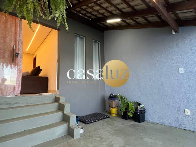 #CA0396 - Casa para Venda em Sarzedo - MG