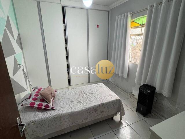 Casa para Venda em Contagem - 5