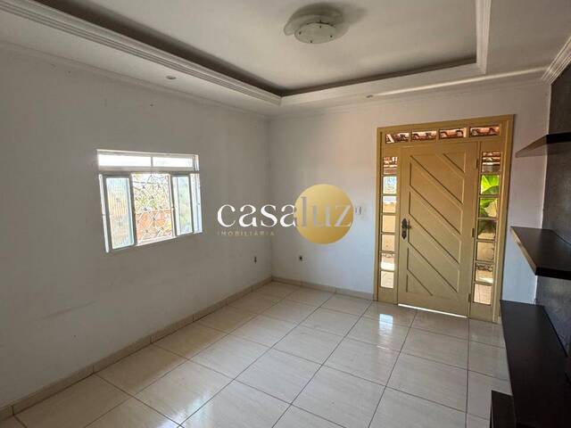 #CA0402 - Casa para Venda em Sarzedo - MG