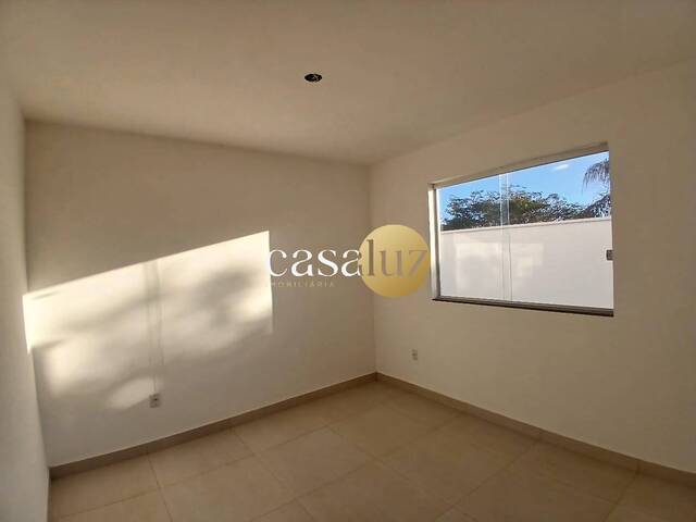 Casa para Venda em Ibirité - 5
