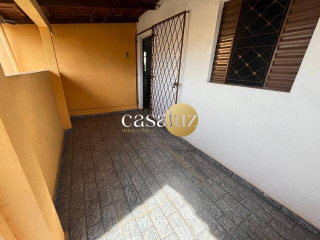 #CA0412 - Casa para Venda em Sarzedo - MG