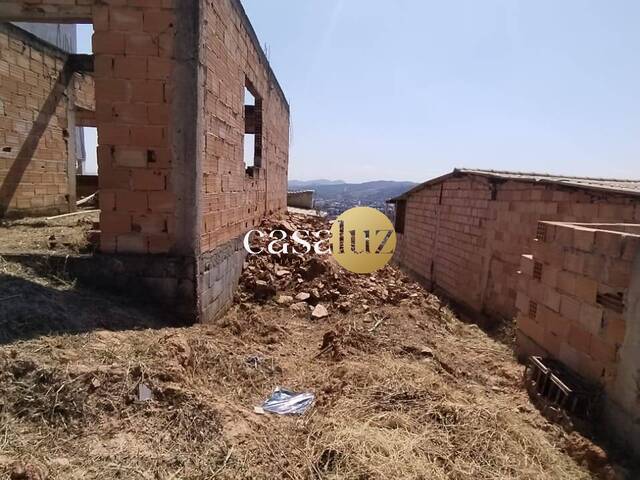 Terreno para Venda em Sarzedo - 5
