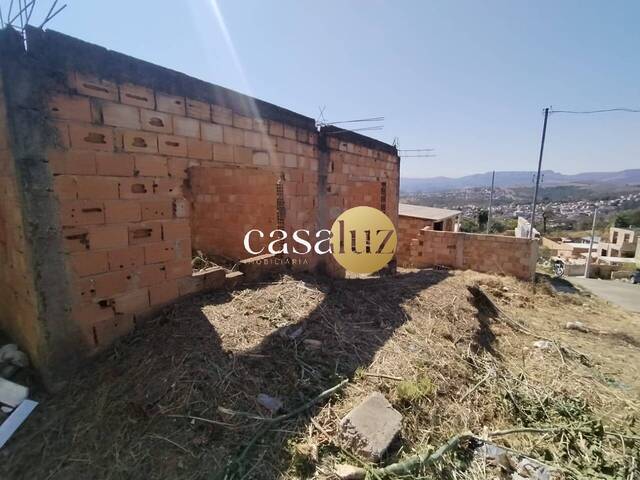 Terreno para Venda em Sarzedo - 4