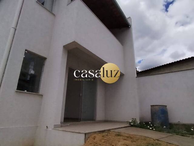 #CA0427 - Casa para Venda em Sarzedo - MG
