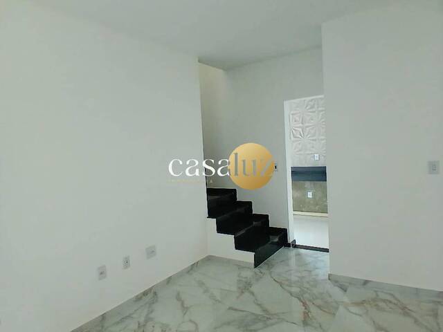 #CO0007 - Cobertura para Venda em Sarzedo - MG