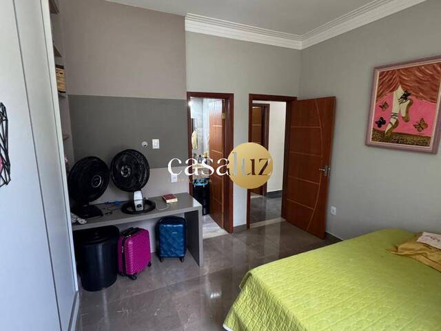 Casa para Venda em Sarzedo - 5