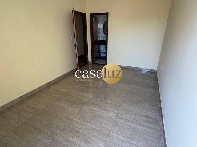 Casa para Venda em Sarzedo - 5