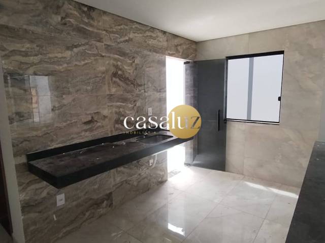 Casa para Venda em Sarzedo - 3