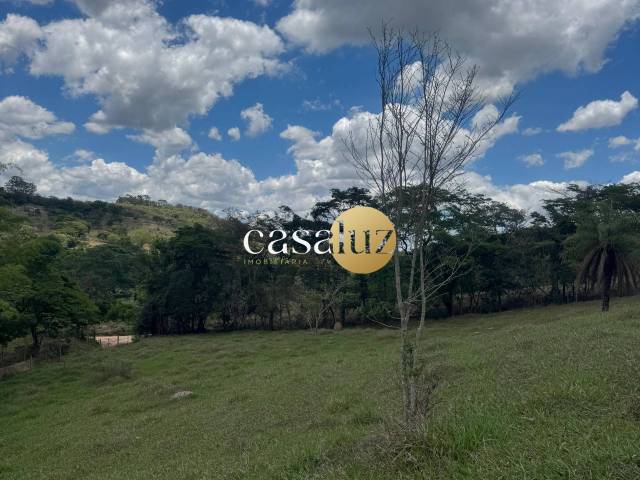 Venda em Sítio Novo - Mateus Leme