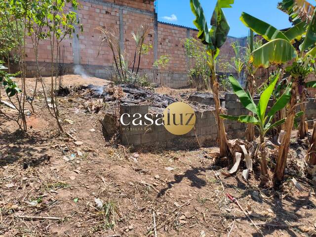 Terreno para Venda em Sarzedo - 4