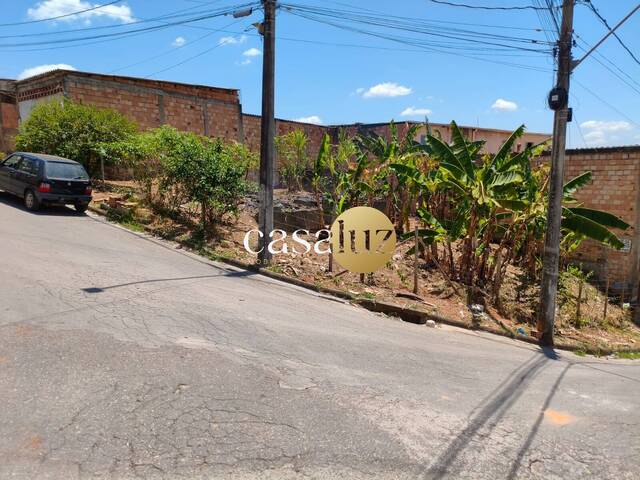 Terreno para Venda em Sarzedo - 5