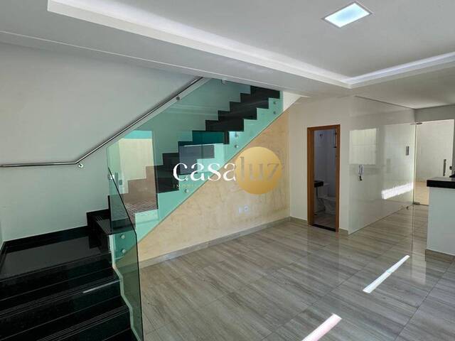 #CA0497 - Casa para Venda em Sarzedo - MG