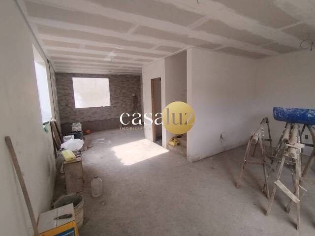 Casa para Venda em Sarzedo - 2