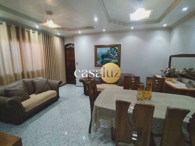 Casa para Venda em Sarzedo - 2