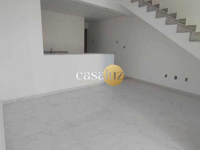 Casa para Venda em Sarzedo - 2