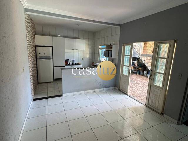 Casa para Venda em Sarzedo - 2