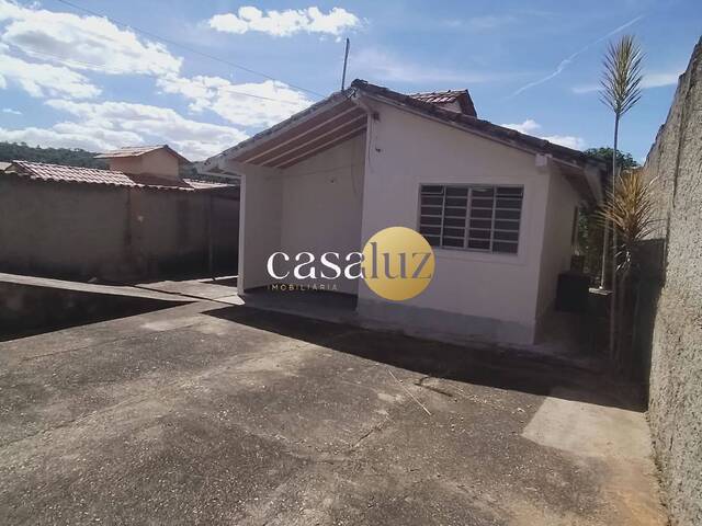 Casa para Venda em Sarzedo - 2