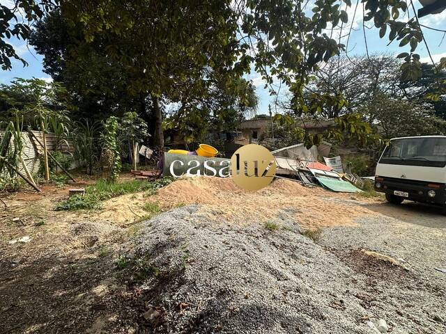 Terreno para Venda em Sarzedo - 3