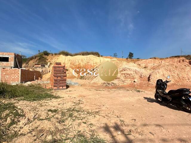 Terreno para Venda em Sarzedo - 2