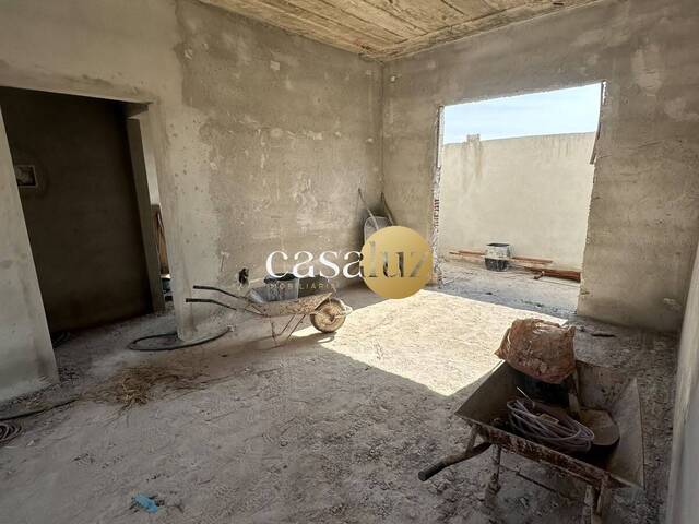 Casa para Venda em Sarzedo - 2