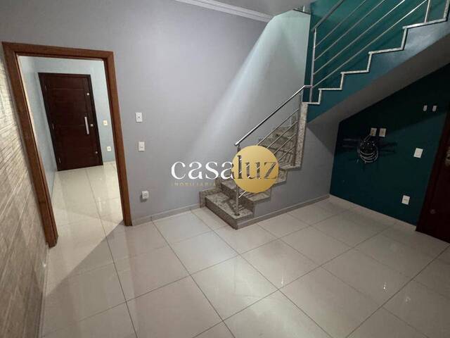 Casa para Venda em Contagem - 3