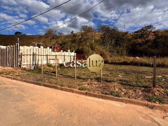 Terreno para Venda em Sarzedo - 4