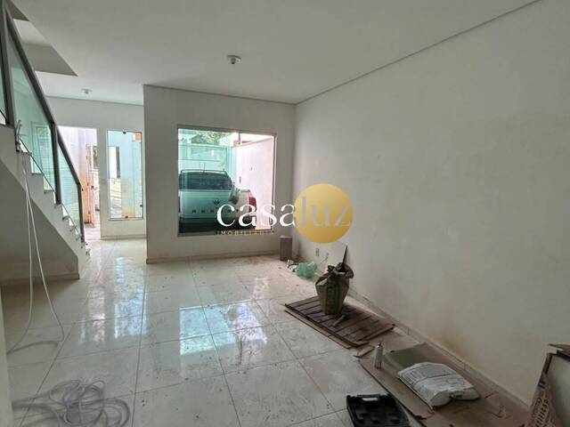 Casa para Venda em Sarzedo - 2
