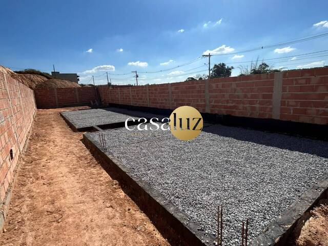 Casa para Venda em Sarzedo - 2
