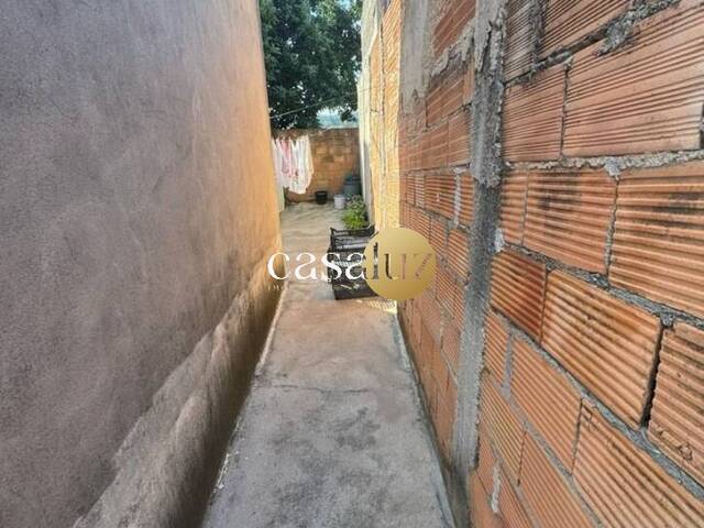 Casa para Venda em Ibirité - 4