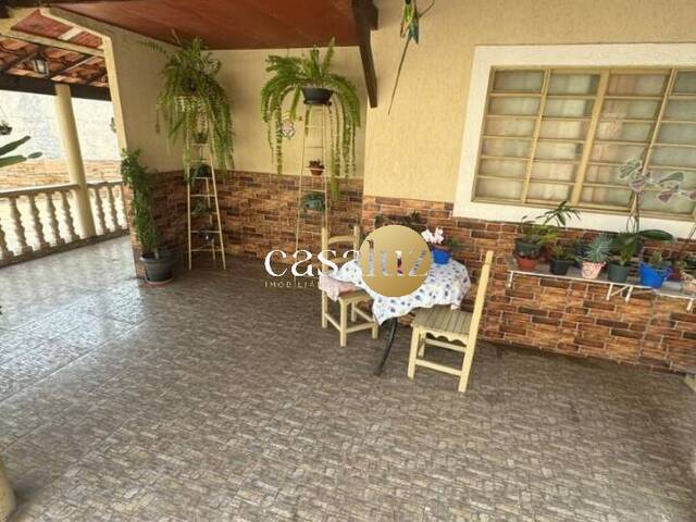 Casa para Venda em Sarzedo - 2
