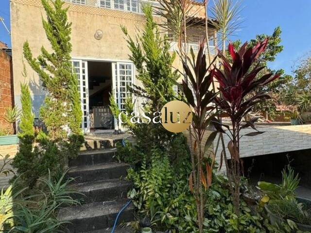 Casa para Venda em Sarzedo - 2