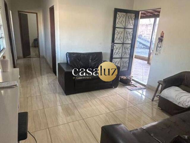 Casa para Venda em Ibirité - 4